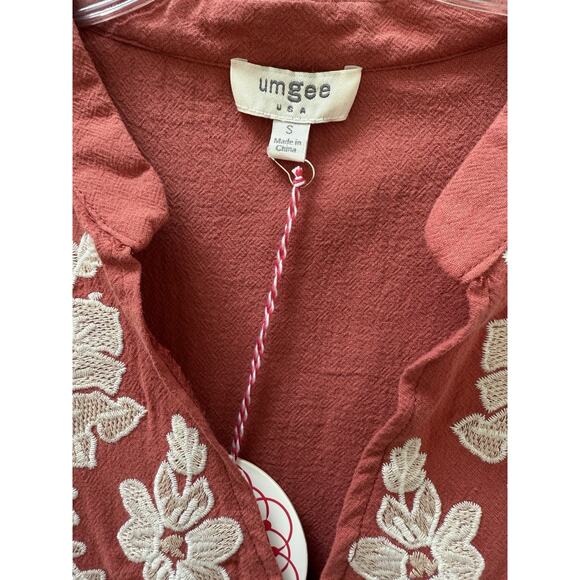 NWT Umgee Coral Tiered Boho Dress White Floral Embroidery Size Small - Picture 6 of 7